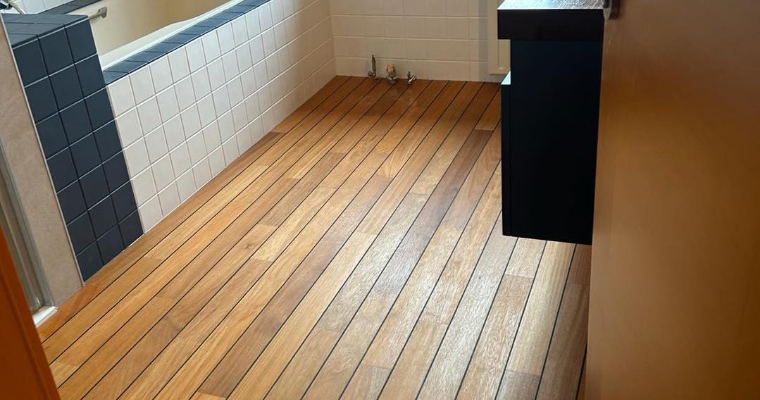 parquet salle de bain