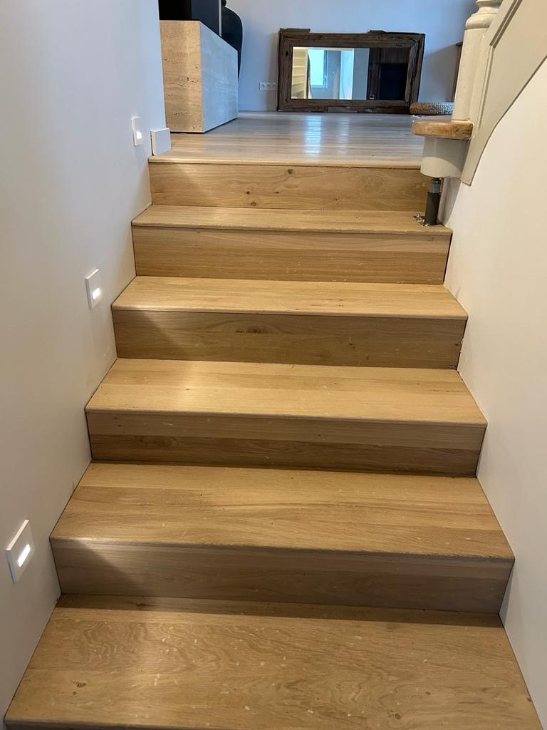 Habillage escalier en béton ou bois